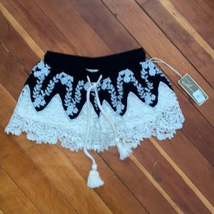 Vintage Havana Embroidered Shorts